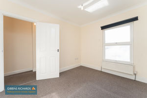 Bedroom- click for photo gallery